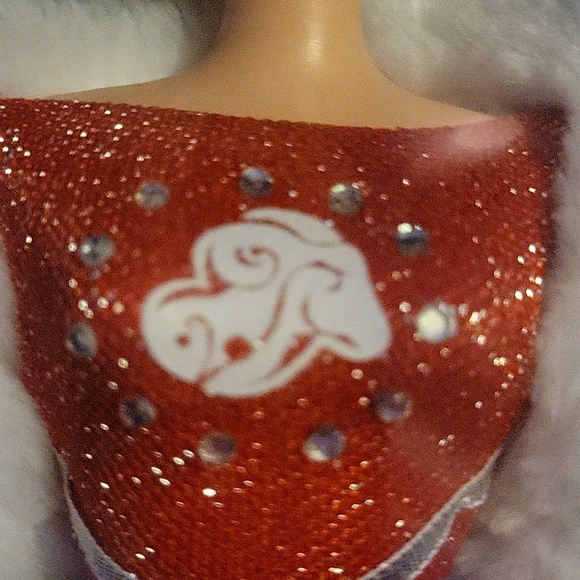 NIB 2004 Mattel Barbie Doll Aries Zodiac March 21 - April 19 Red Glitter Dress - Picture 4 of 14